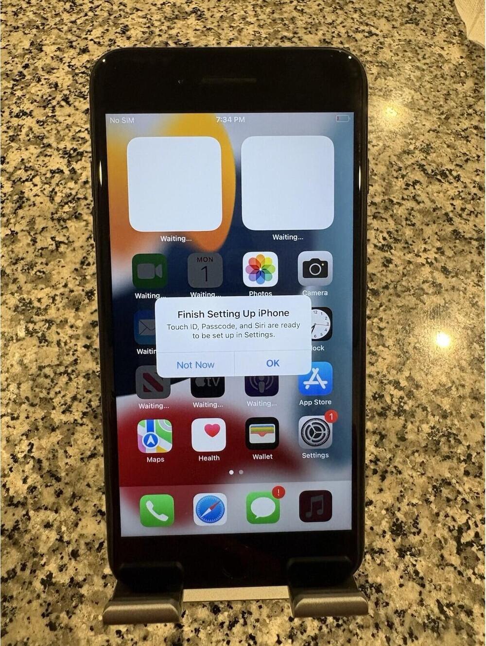 Apple iPhone 7 Plus - 32 GB - Black(Unlocked) Battery Health 94% J